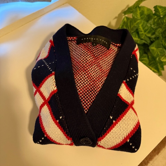 Closet Clearance ! - Picture 12 of 16